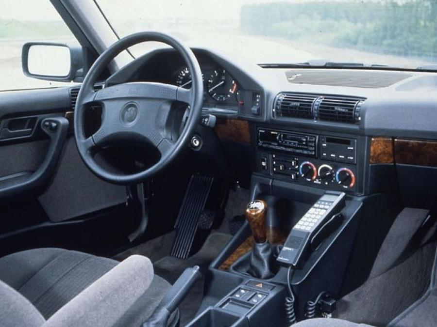  BMW 535i 1987 года  (фото 2 из 5)